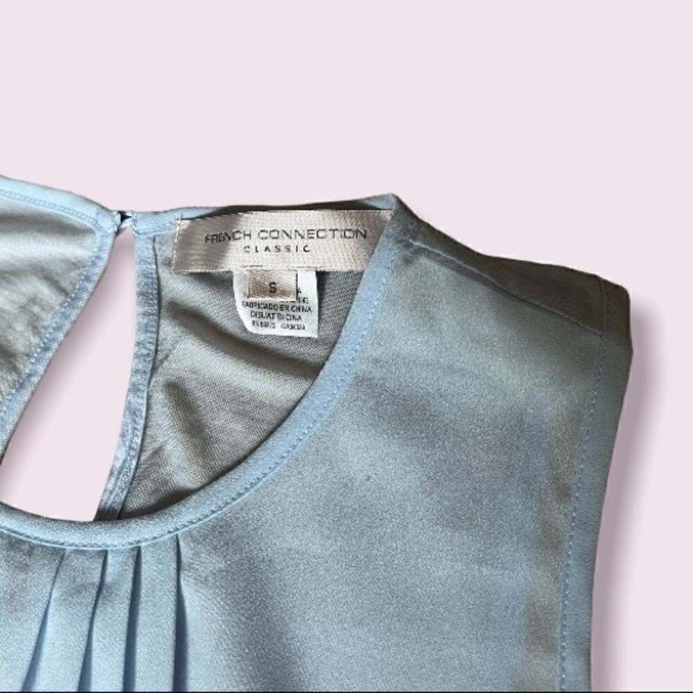 FRENCH CONNECTION Sky Blue Pleated Chiffon Blouse (S) - Picture 3 of 5